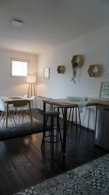 Cosy Apartment In The Heart Of Skopje Eksteriør billede